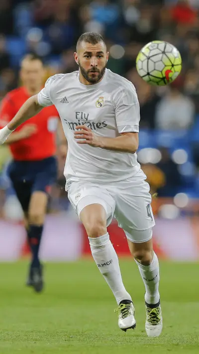 后卫噩梦本泽马