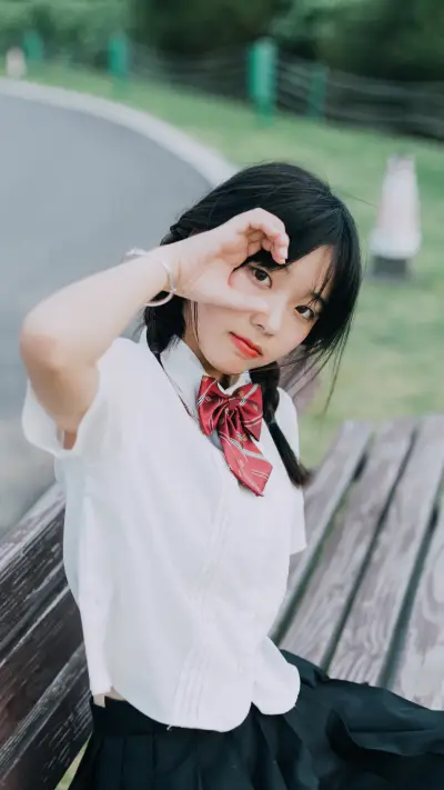 减龄又可爱的双马尾女生