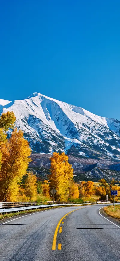 秋日山景-拍信图库