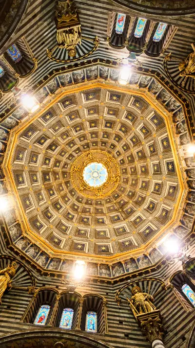 仰视锡耶纳 - Screenshot 1