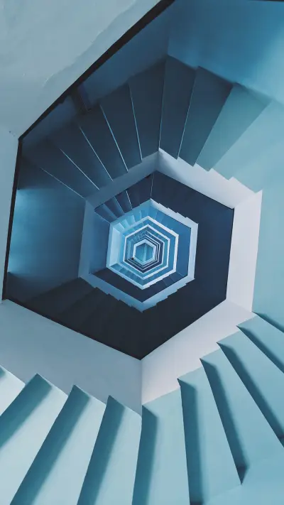 旋转楼梯里的建筑美学